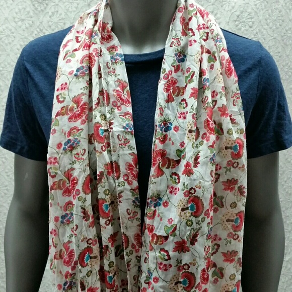 Spring/Summer Scarf - Picture 3 of 6